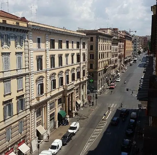 Casa de hóspedes Domus Ferraro 2*