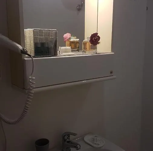 Domus Ferraro 2* Roma