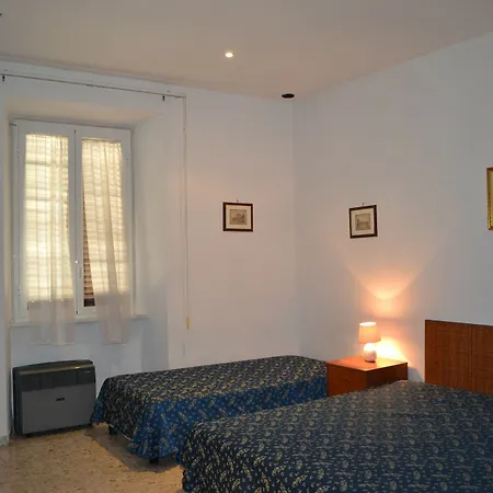 Domus Ferraro Guest house