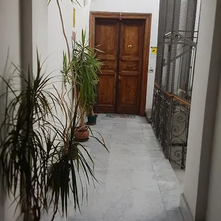 Domus Ferraro 2*
